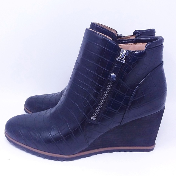 Naturalizer Women's Haley Black Croco Ankle Boot 10 - Picture 5 of 15